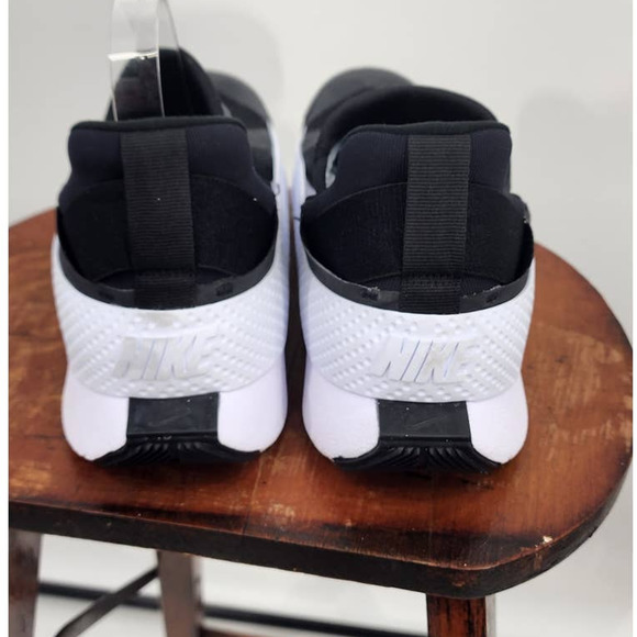 New Nike Go Flyease Running Hands Free Slip On Shoes Size 7‎